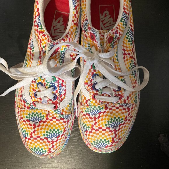 Van Rainbow Old Skool Platforms Sneakers - Picture 5 of 8